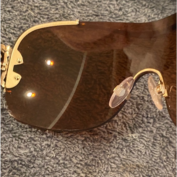 Gently used woman’s Roberto Cavalli sunglasses. - Picture 4 of 12